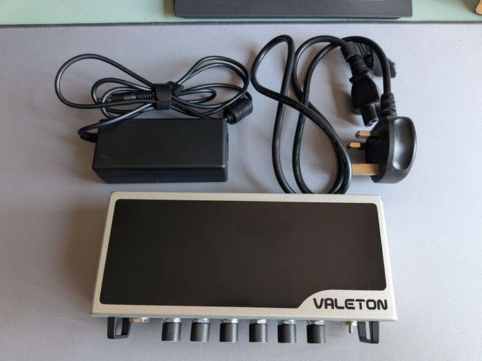 Valeton TAR-20G Solid-State Guitar Amplifier Head