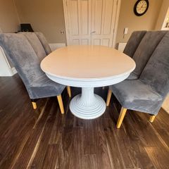 Dining Table & 6 chairs