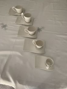 Villeroy & Boch New Wave cups & Saucers