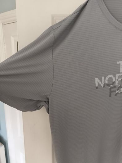 Men's North Face T Shirt