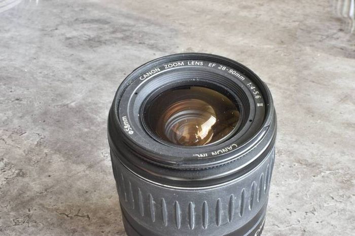 Canon EF 28-90 II zoom lens