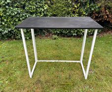 Smart designer collapsible computer desk for sale in very good condition