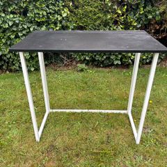 Smart designer collapsible computer desk for sale in very good condition