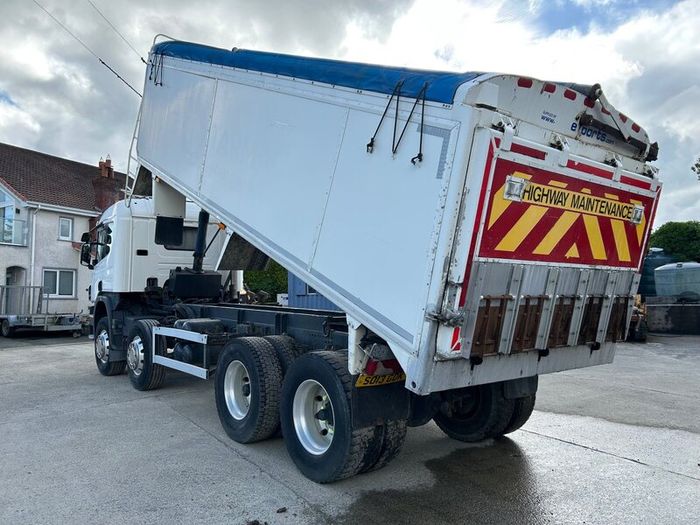 Scania  2013 p400 tipper