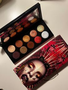 Pat McGrath Mothership V bronze seduction eyeshadow palette