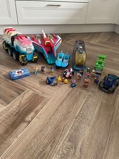 Selection of Paw patrol vehicles & toys