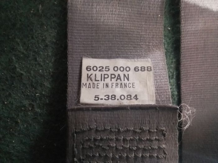 Renault Seat Belt.