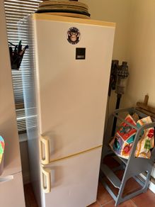 FREE- Fridge
