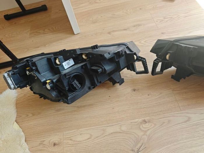 WV ID 4 headlight