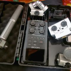 Zoom H6 Recorder - All available extensions included