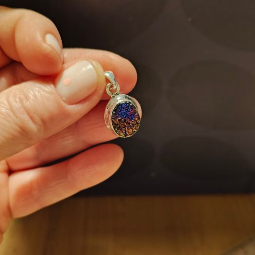 silver pendant with natural stone agate titanium druzy