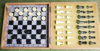 Vintage Chess Folding Travel Set Magnetic Chess Set In Folding Chess Board