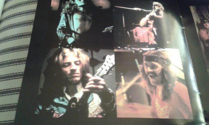 Led Zeppelin.