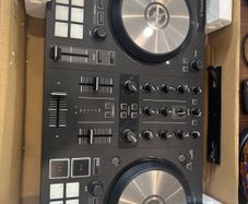 Traktor Kontrol S2