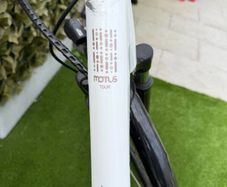 Electric bike , Raleigh Motus Tour Bosch Electric Bike , Very Low Mileage