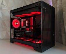 High End Gaming PC | Nvidia Rtx 5070 12gb / Ryzen 9800x3d / DDR5