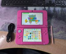 Nintendo 3DS XL pink - modded with 100 games