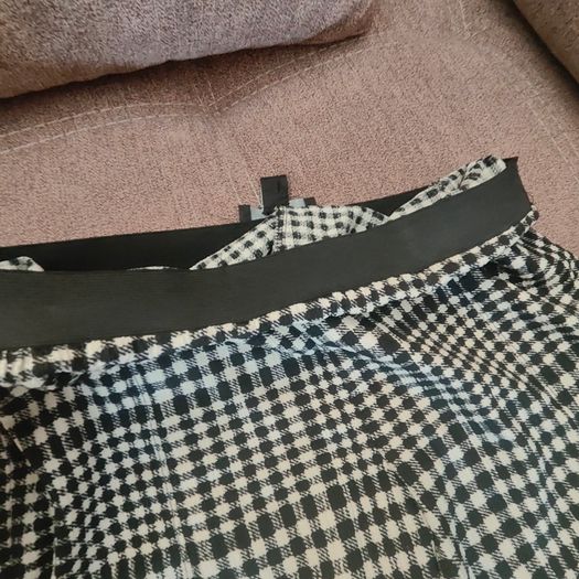 Ankle length stretchy trousers, NEW LOOK, size 8