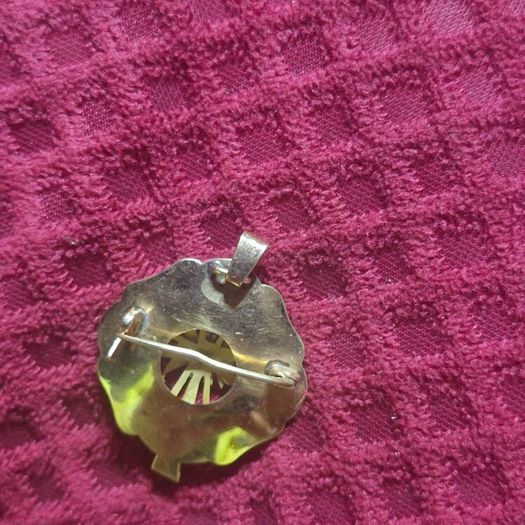 vintage collectors pin