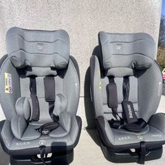 2 BabyAuto car seats