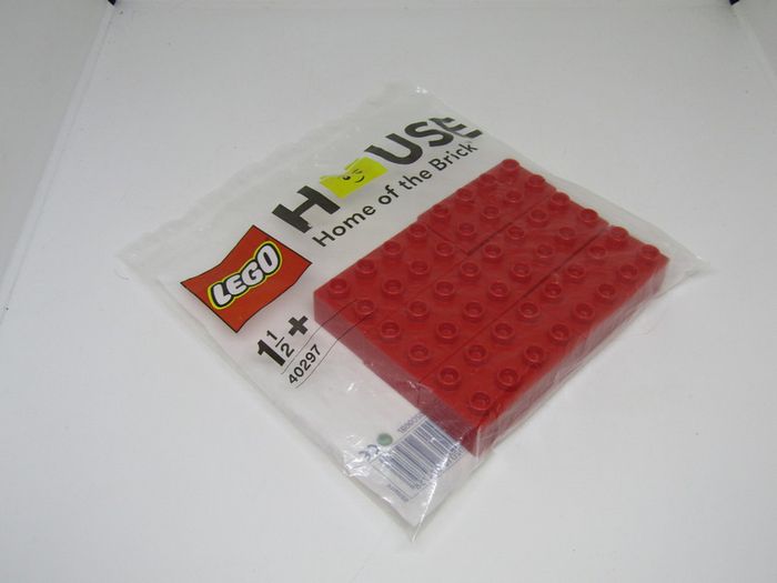 LEGO House Home of the Bricks 6 Duplo Red2x4 Bricks Exclusive Polybag 2017 Set 40297 From Lego House Exibition Brand New Sealed Rare Very Hard To Find