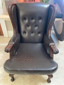 Beautiful Leather Armchair In Very Good Condition - Can Deliver
