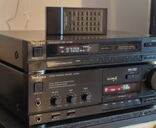 Midi TECHNICS SU-X840 amplifier + Tuner. Remote!