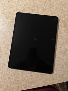 12.9-inch iPad Pro 128 GB Space Gray