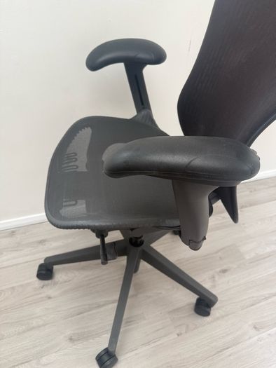 Herman Miller Mirra 2 Office Chair