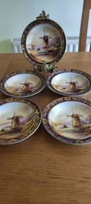 Antique fine Japanese porcelain, 5 bowl plates hand painted with liquid gold in Japan in the 1930s