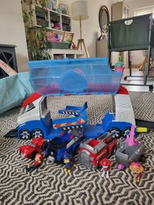 Paw Patrol truck, vehicles and characters