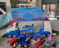 Paw Patrol truck, vehicles and characters