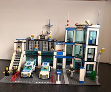 LEGO City Police Station Retired Set