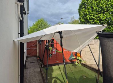 Parasol Umbrella - partly broken - repairable