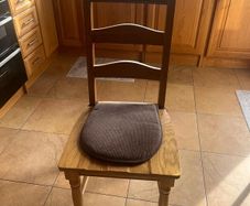 5 Solid Oak Dinning Chairs