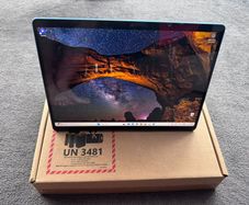 Microsoft Surface Pro Copilot+ PC (11th Edition)