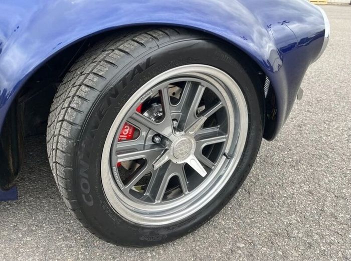 Shelly Cobra Factory Five