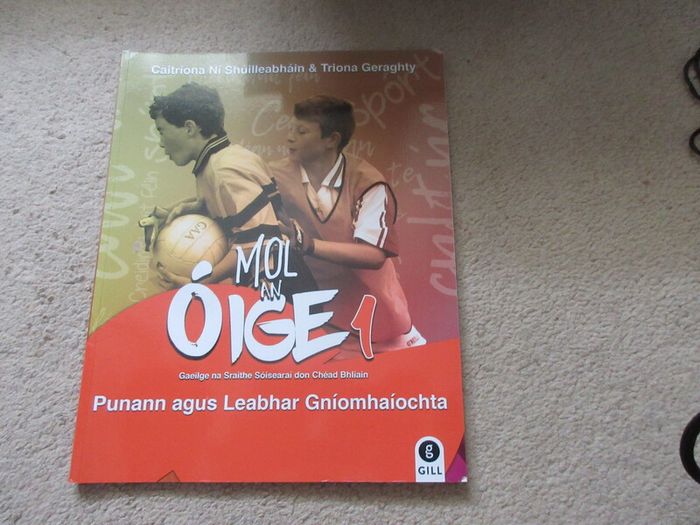 Mol an Oige 1 - Punann agus Leabhar Gniomhaiochta