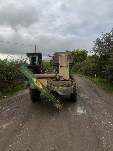 Beet harvester