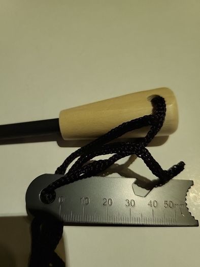 Magnesium fire starter