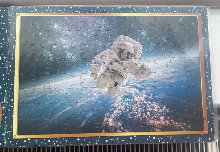 Inside our Solar System Jigsaw Book with 4 x 96 Piece jigsaws