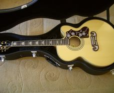 Epiphone EJ-200 SCE / N Electro Acoustic Guitar