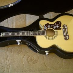 Epiphone EJ-200 SCE / N Electro Acoustic Guitar
