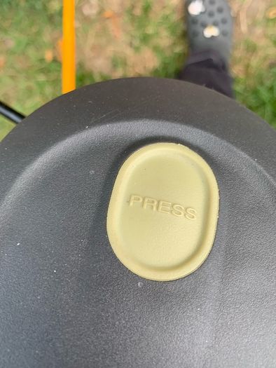 Electric 300V flymo lawnmower
