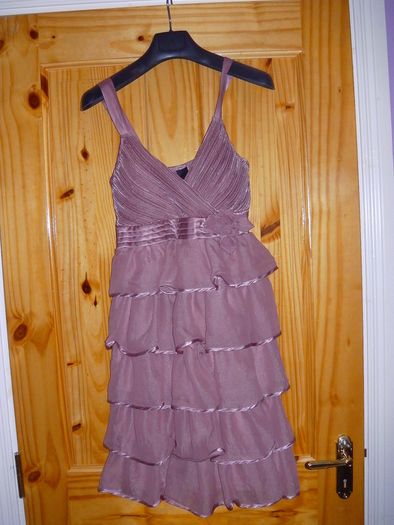 Vila dress size 8