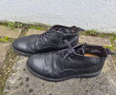 Ambitious Portugal Black Leather Ankle Boots