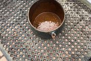 cast iron pot