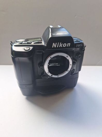 Nikon F90X professional 35mm film camera