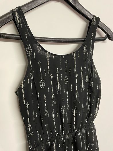 Black sleeveless dress, H&M Divided, size 8-10