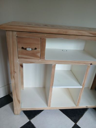 sideboard
